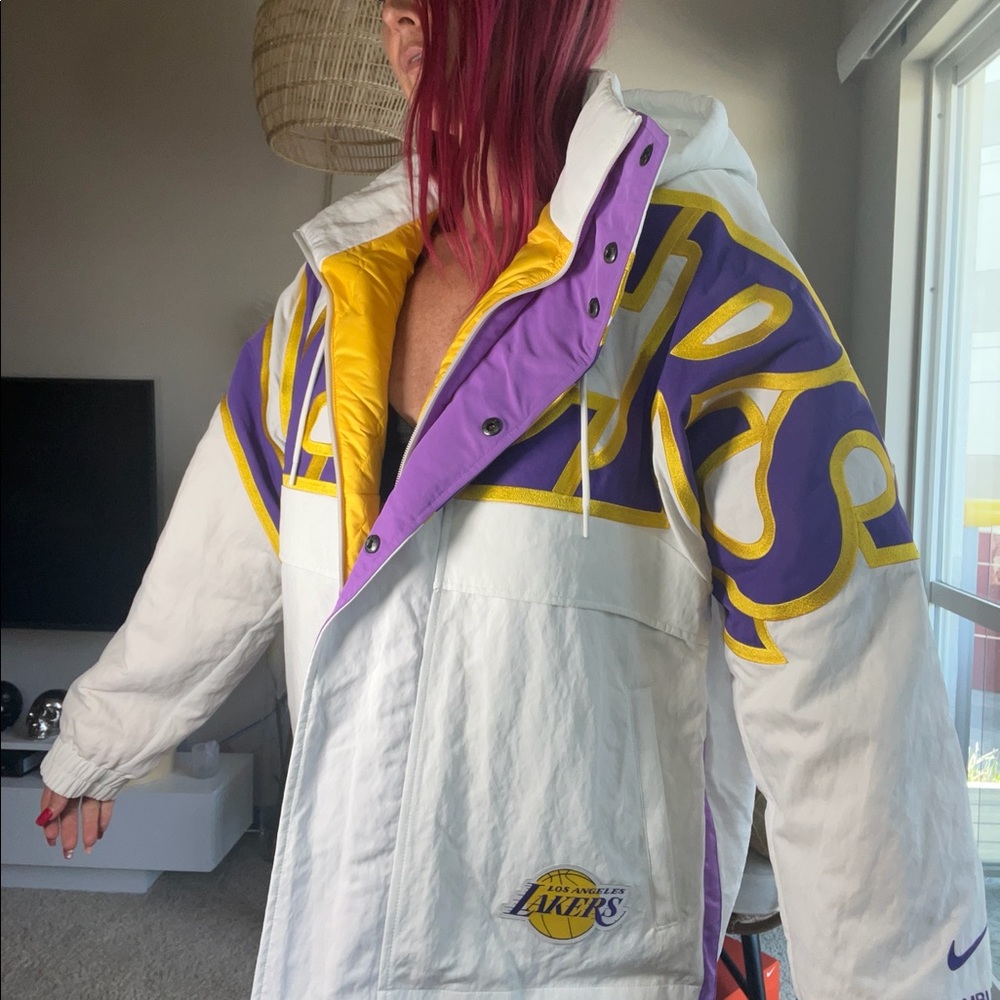 NWT NIKE X AMBUSH LAKERS WHITE PURPLE PUFF JACKET - Picture 16 of 17